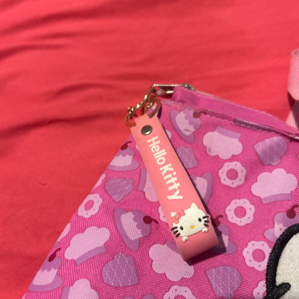 hello kitty bag with keychainin zipper - Picture 3 of 4